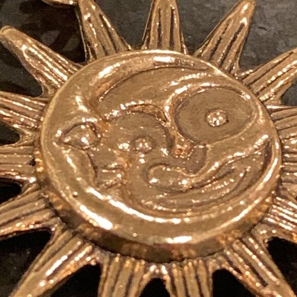 Sun and Moon Pendant Necklace - Lune & Soleil in Gold Tone, Day Night Theme - Picture 6 of 9